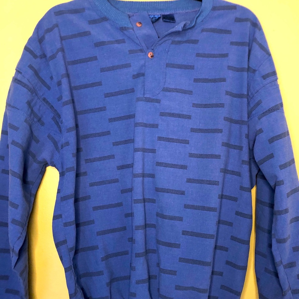 Street scene vintage top